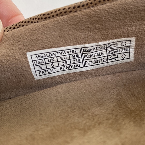 Vionic Alda Loafers - Picture 8 of 9